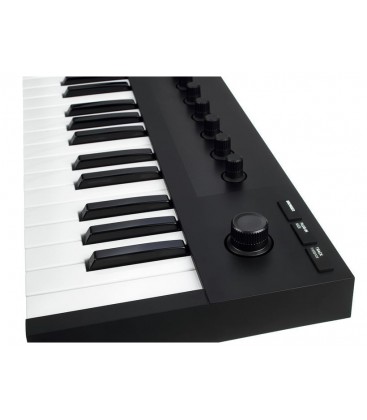 TECLADO CONTROLADOR NATIVE INSTRUMENTS KOMPLETE KONTROL M32